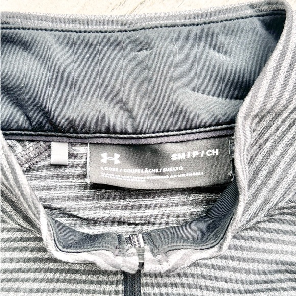 Under Armour Men's Tech Gray Striped 1/4 zip Pullover - size S - Picture 3 of 5